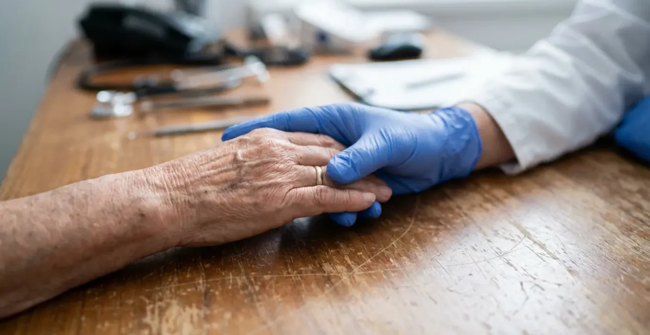 Moment de compréhension mutuelle entre soignant et patient